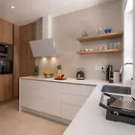 Spacious 2-bedroom Raat *