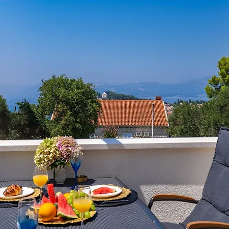 Spacious 2-bedroom Raat * Cavtat
